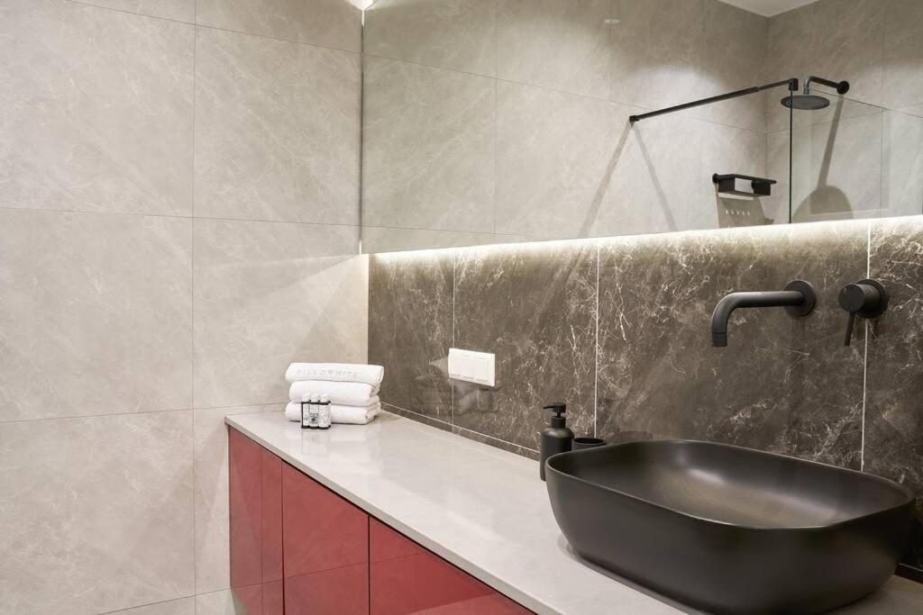 Little Gem: Modern Urban Retreat Apartment Athens Exterior photo